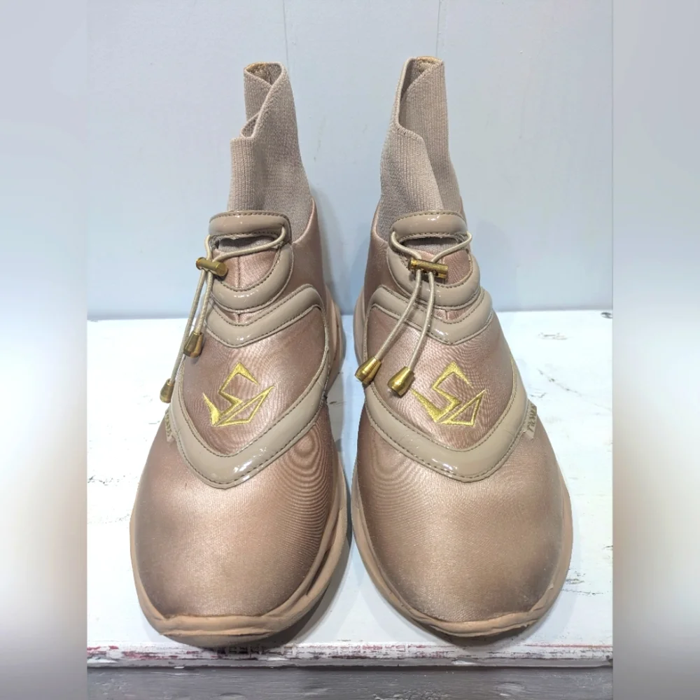 Tronus Athletic Shoes In Sand Size 10 Womens 8.5 Mens Retired‎